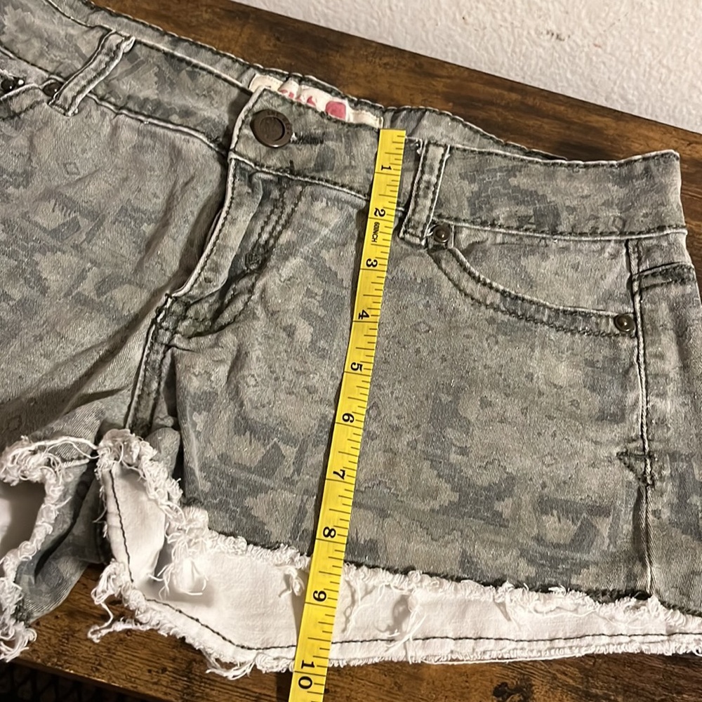 Sold ❗️Shorts - Picture 8 of 8
